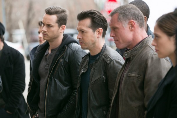 CHICAGO P.D. -- "There's My Girl" Episode 221 -- Pictured: (l-r) Jesse Lee Soffer as Jay Halstead, Jon Seda as Antonio Dawson, Jason Beghe as Hank Voight -- (Photo by: Elizabeth Sisson/NBC)